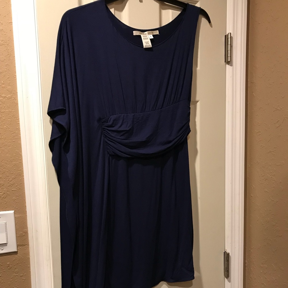One sleeve dress